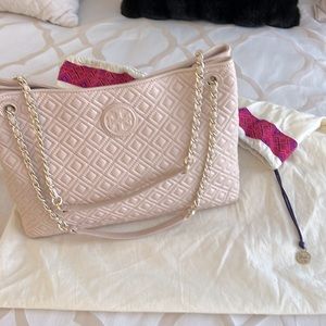 Tory Burch Marion Quilted Chain Shoulder Bag. Color is Light Oak.